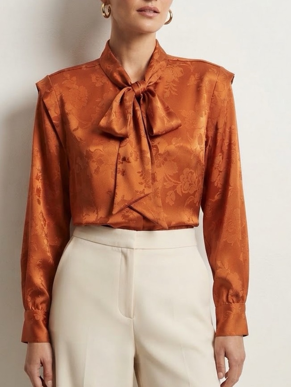 Ann Taylor Floral Tie Neck Blouse in Orange Size Small Like New